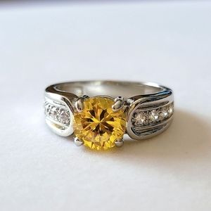 Wide Band Yellow Gemstone Fashion Ring Silver tone